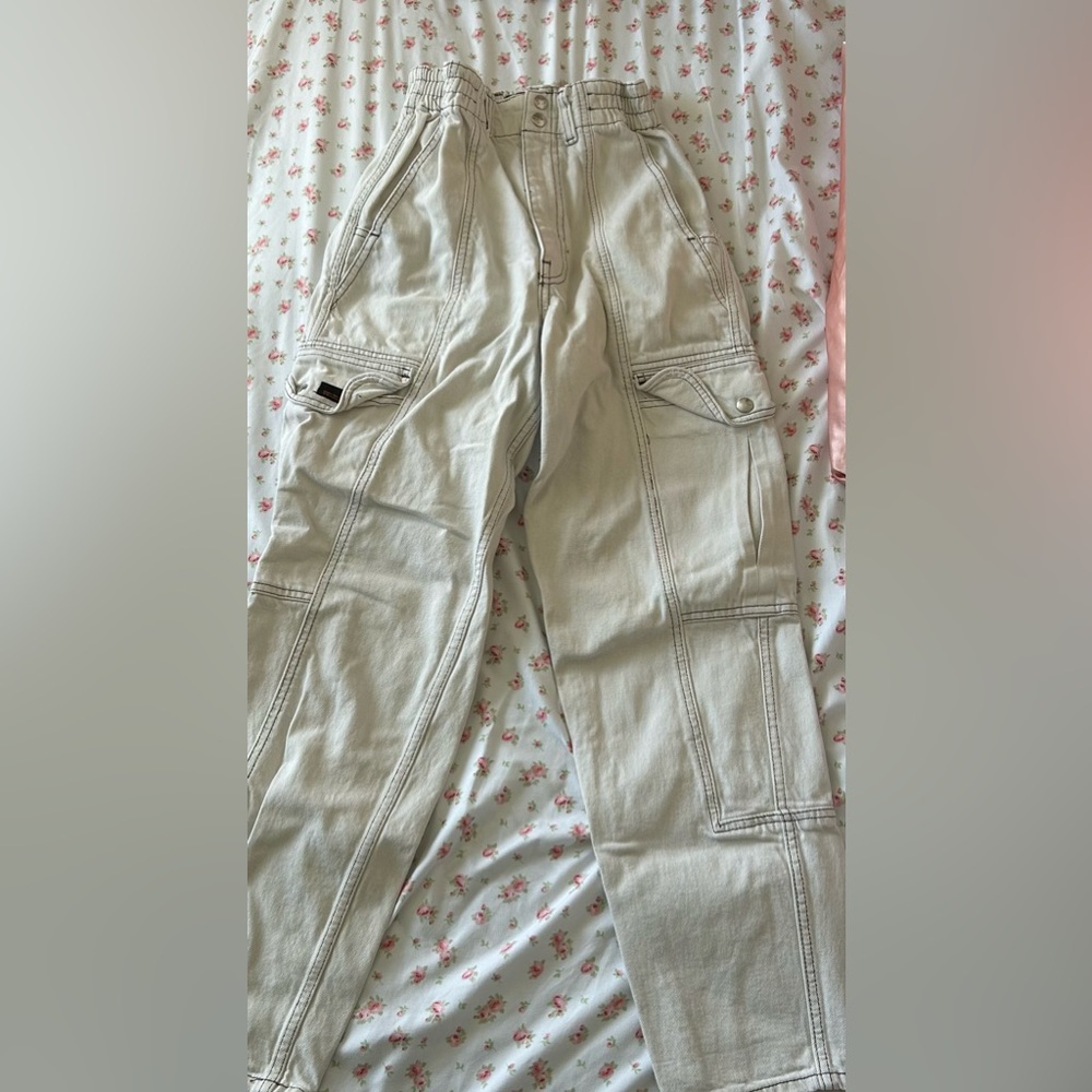 Women’s White BDG Cargo Pants
